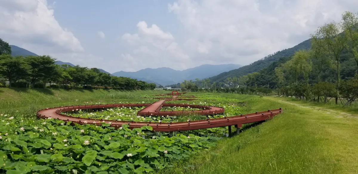 Jirisan lake park